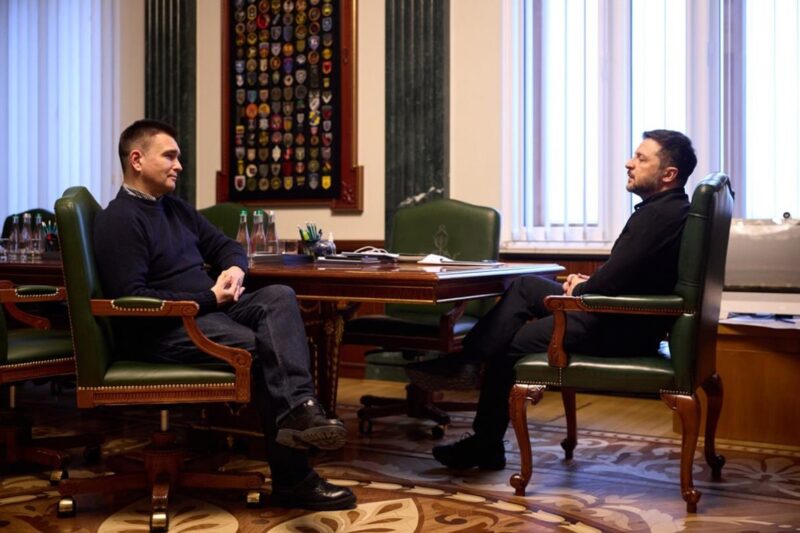 Зеленський запропонував “взаємодію” ексміністру Клімкіну