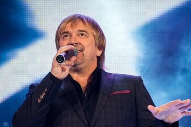 60-річний артист підкорив Львів екстремальними трюками під куполом