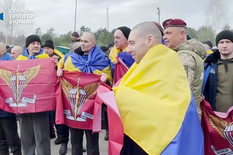 СБУ показала ексклюзивне відео з обміну полонених 6 березня