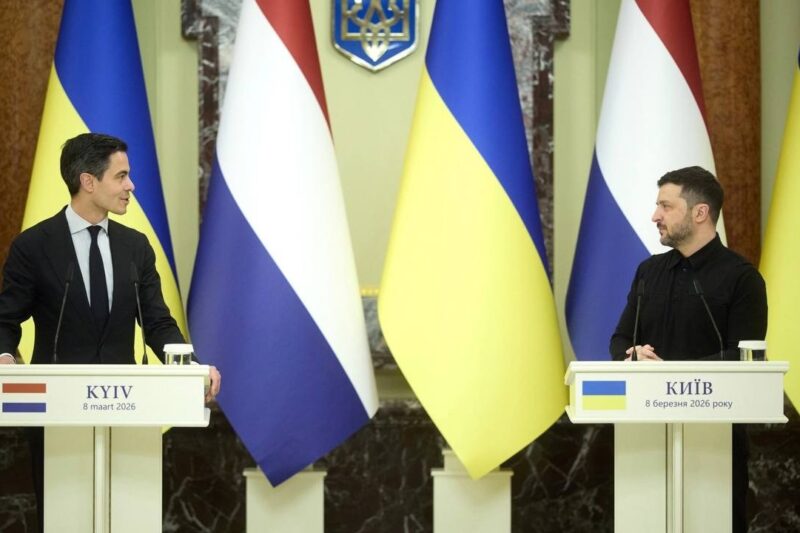 Спілкування Володимира Зеленського і Роба Єттена з медіа