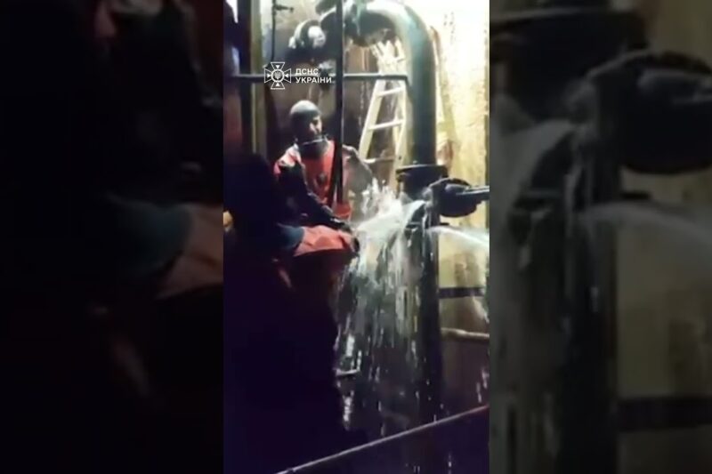 Битва під водою за світло в Києві