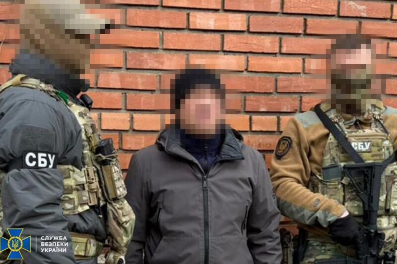 Екскерівник стратегічного підприємства коригував російські обстріли – СБУ