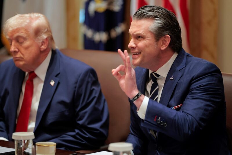 Глава Пентагону торгував акціями перед нападом на Іран – ЗМІ