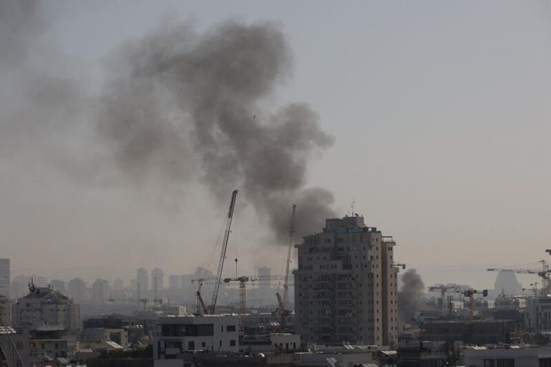 Іран та Ізраїль “обмінялися” ракетними ударами – ЗМІ