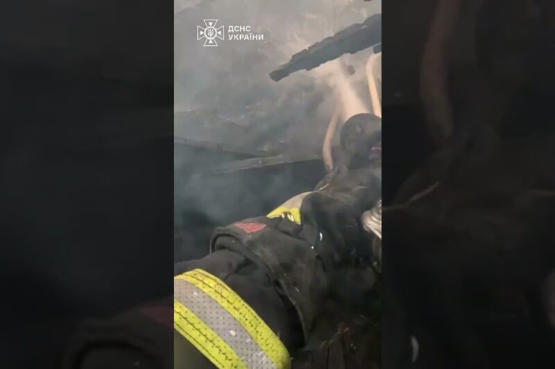 Fpv-дрон влучив прямо у дев’ятиповерхівку на Донеччині!