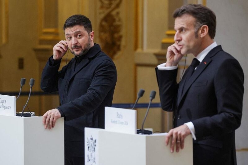 Макрон зробив заяву щодо Дружби і 90 млрд євро