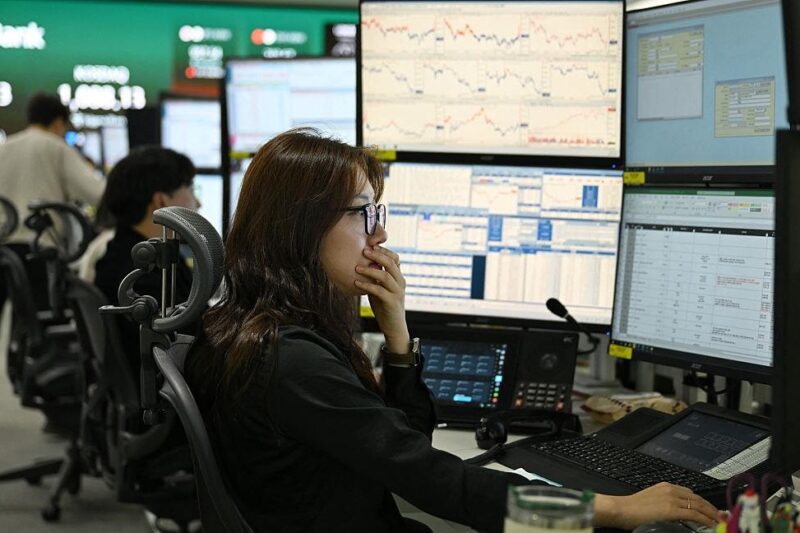 “Нафтовий шок” обвалив ринки країн, що розвиваються – ЗМІ