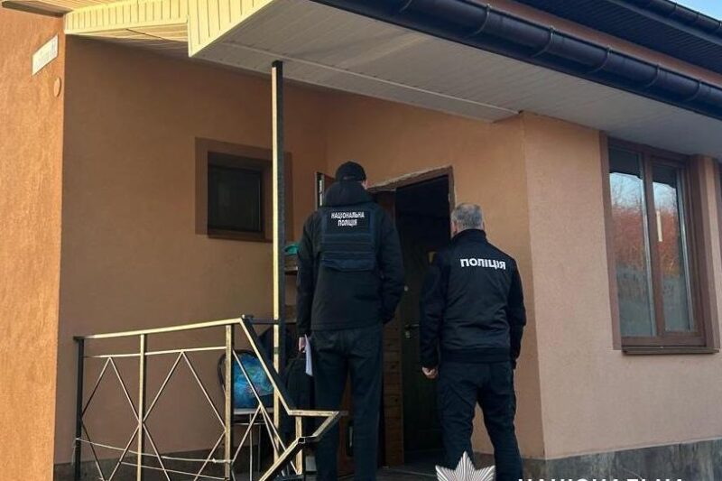 Нацполіція проводить 70 обшуків у медзакладах
