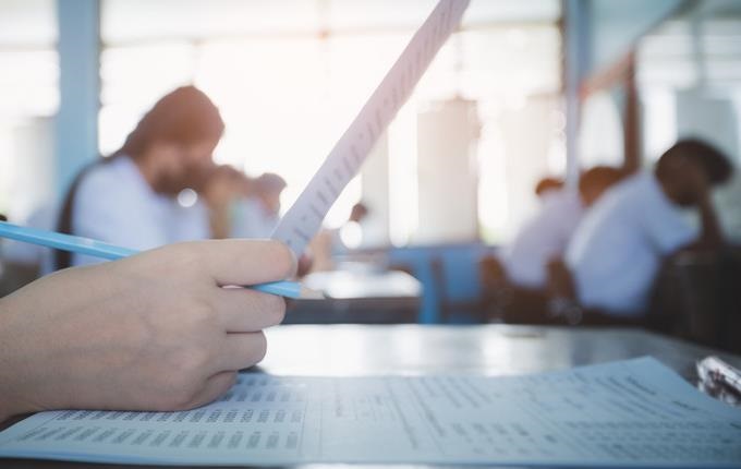 НМТ-2026 за кордоном: вільних місць вже немає в 17 містах