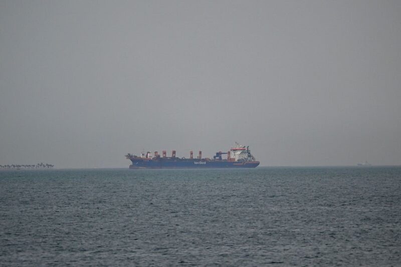 Постачання нафти через Ормузьку протоку обвалилося на 97%