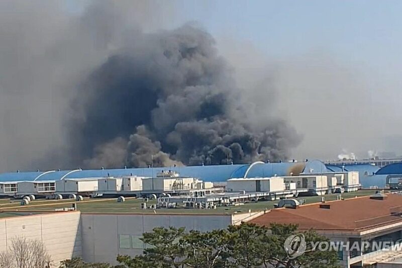 Пожежа на заводі у Південній Кореї: відомо про 10 загиблих