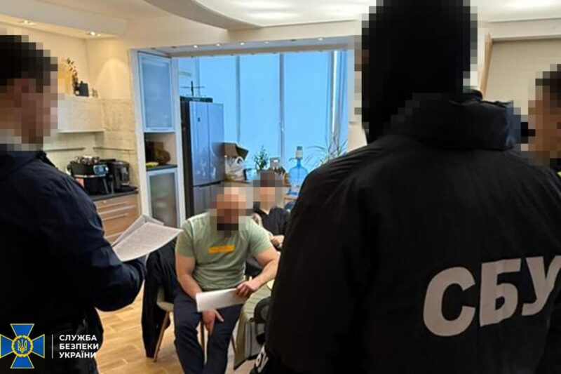 Продали “документів” на 17 млн: викрито схему легалізації іноземців у ЄС