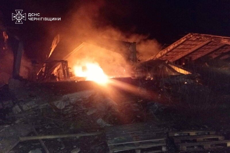 Росіяни вдарили по зерносховищу на Чернігівщині