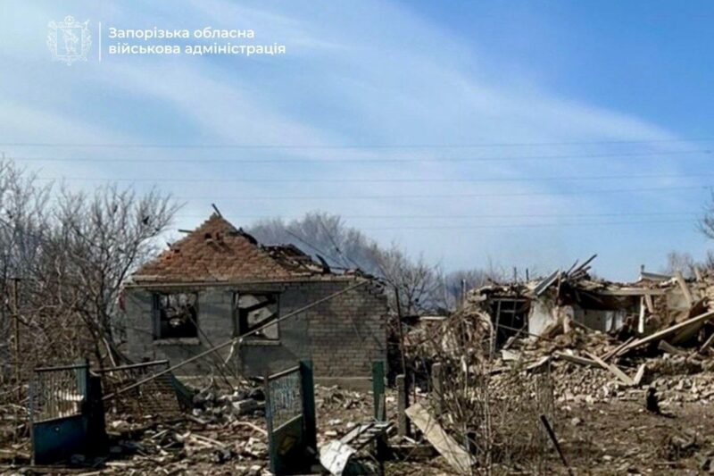 Російські КАБи атакували Запорізьку область, є загиблий