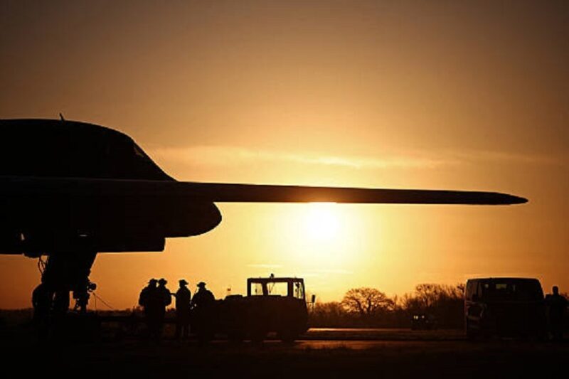 Розблокування Ормузької протоки: Британія надала доступ США до своїх баз