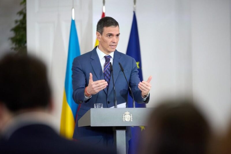 Санчес назвав річний обсяг збройної допомоги ЗСУ