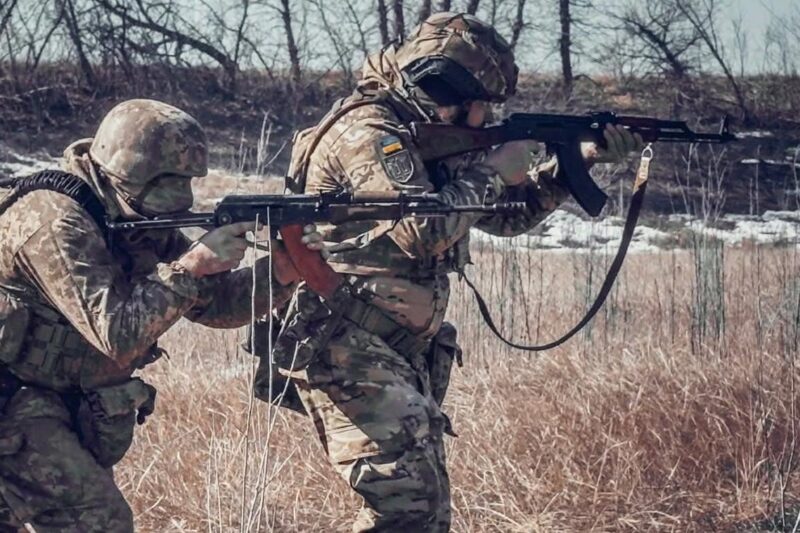 Сили оборони за добу знищили 1220 солдатів РФ