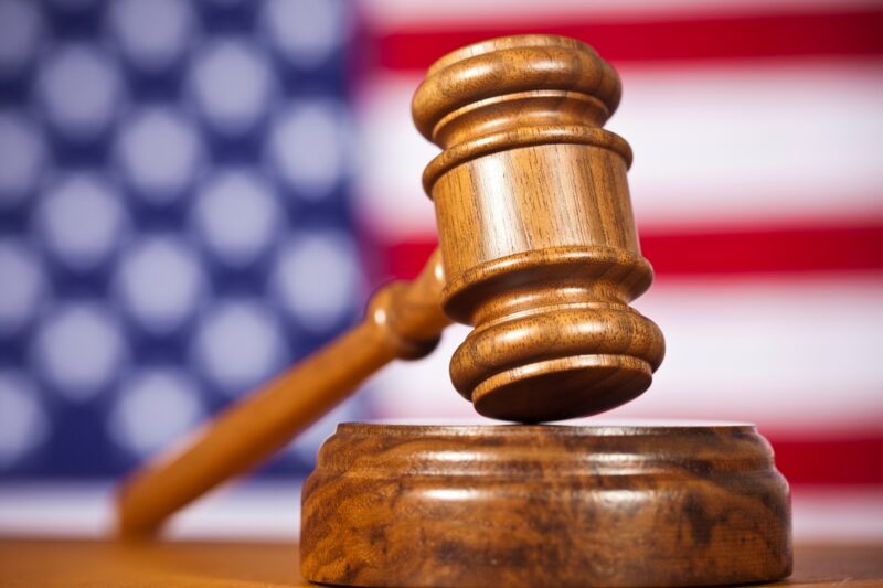 Суд США визнав незаконними скорочення працівників Голосу Америки