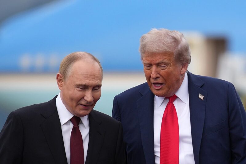 Трамп довіряє Путіну “більше, ніж союзникам” – ЗМІ