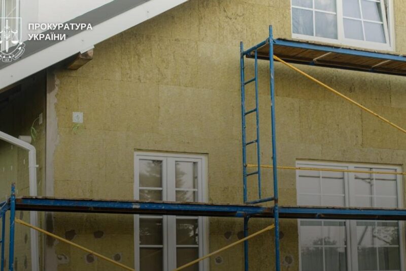 У Дніпрі посадовець переплатив 11 млн на утепленні будинку