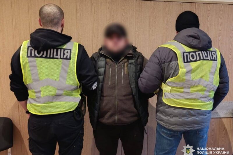 У Києві іноземець влаштував танці на меморіалі пам&rsquo;яті на Майдані