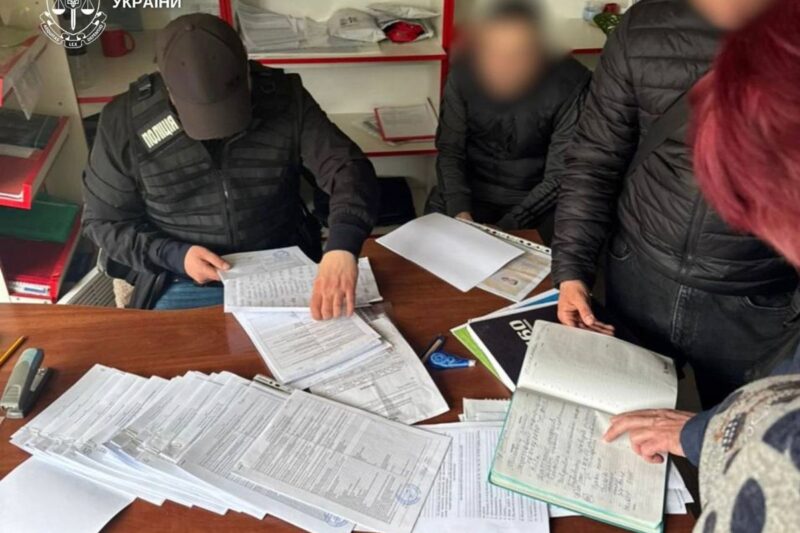 У Києві викрили схему незаконного оформлення авто на 6,5 млн