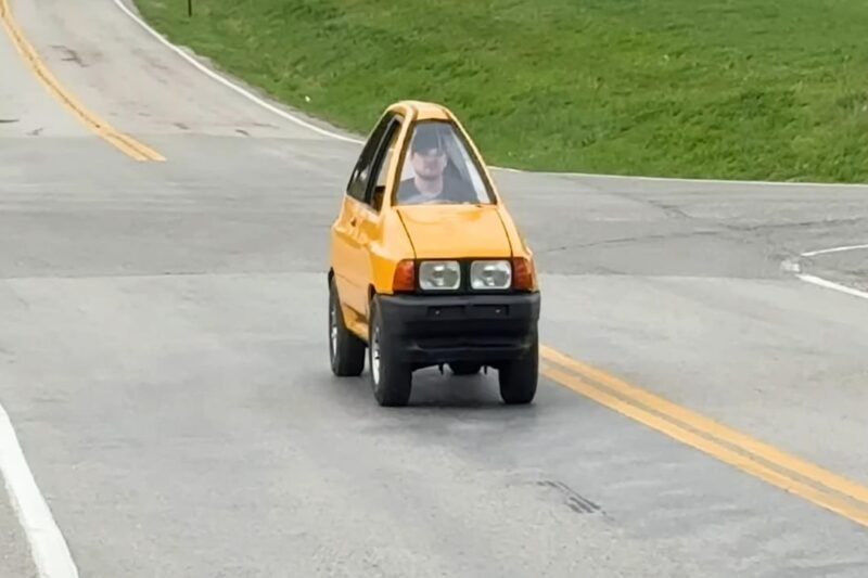 У США створили надвузьке авто