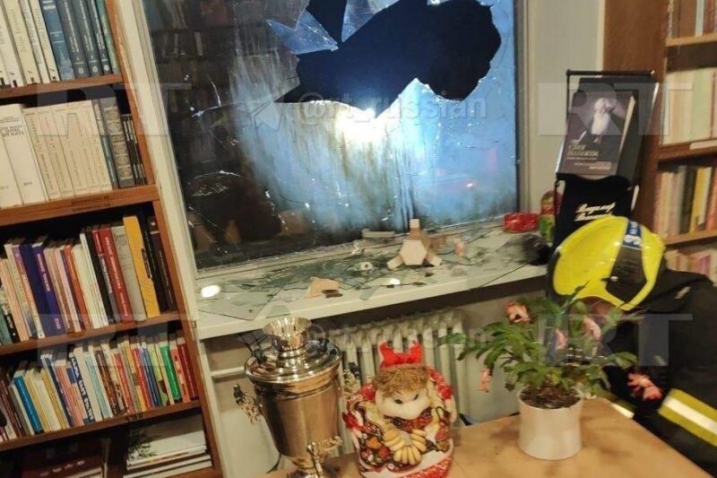 В Чехії коктейлями Молотова закидали Русский дом