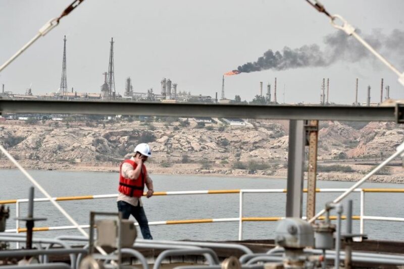 В Ірані відповіли, чи вплинули удари США на експорт нафти