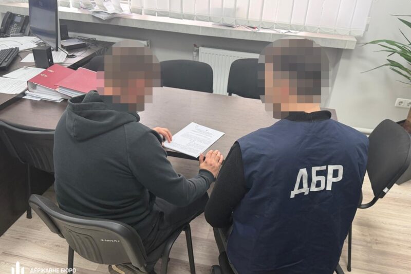 Високопосадовець з Буковини “пробачав” бізнесу мільйони податків