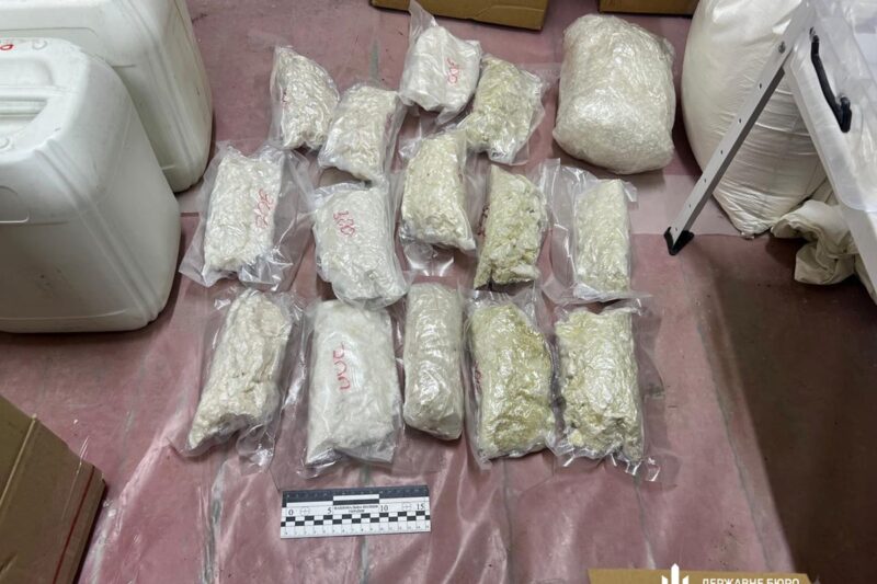 Військовослужбовця ув’язнили на 9 років за виготовлення психотропів