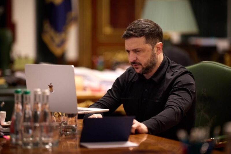 Зеленський провів переговори з президентом ОАЕ