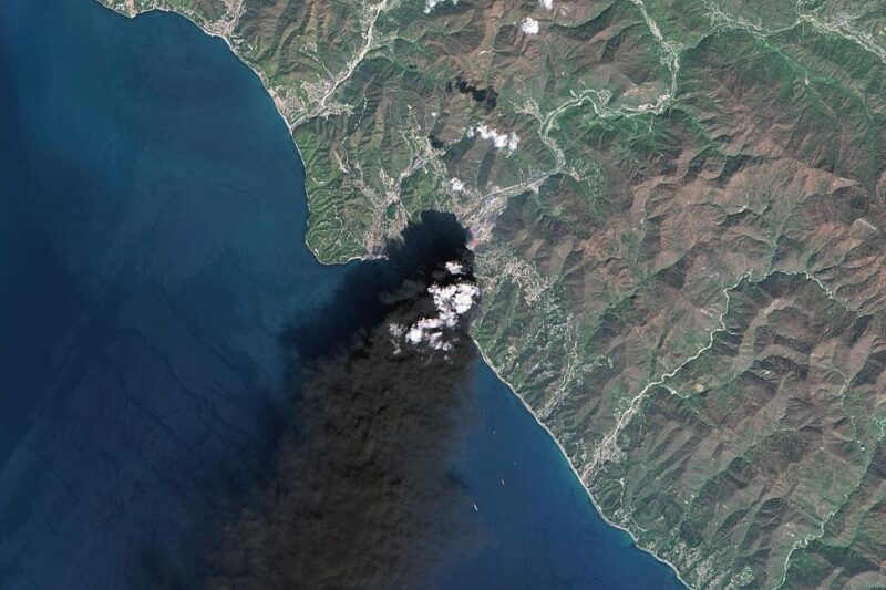 Атаки дронів: танкери тікають з Туапсе до Новоросійська