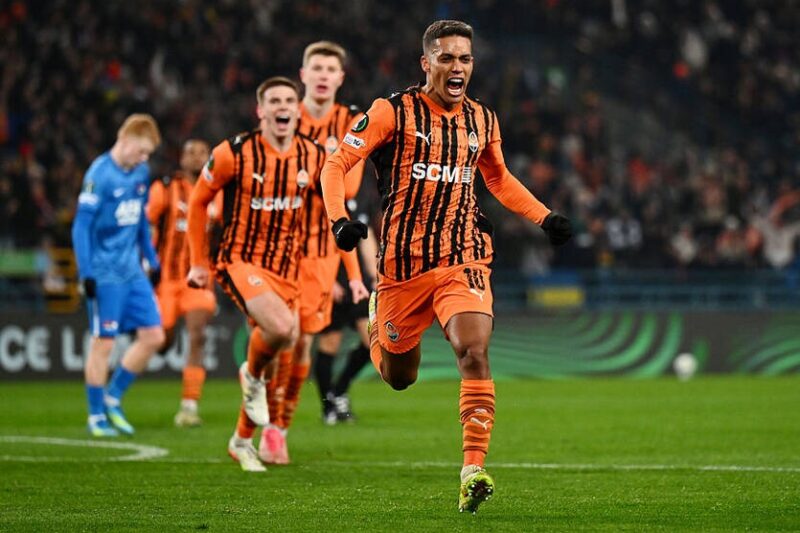 АЗ – Шахтар: онлайн-трансляція матчу Ліги конференцій