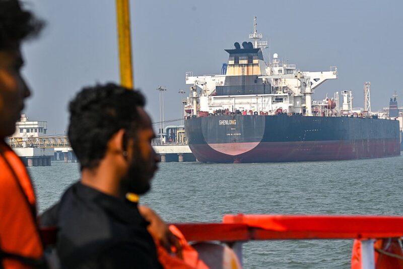 Індія відновила закупівлю нафти у Венесуели