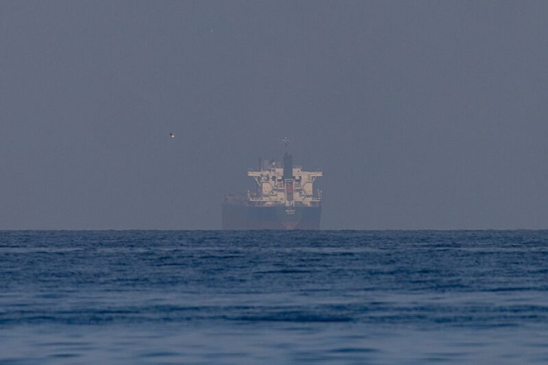 Іран надумав стягувати оплату з танкерів у криптовалюті