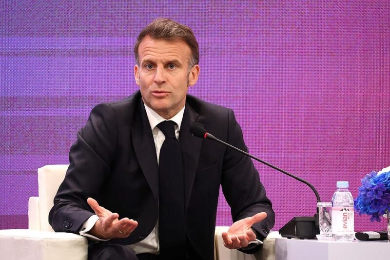 Макрон закликав світ об&rsquo;єднатися проти гегемонії США