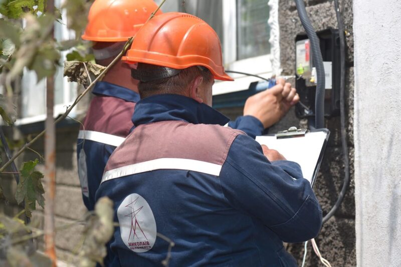 Миколаїв і Херсон повністю знеструмлені