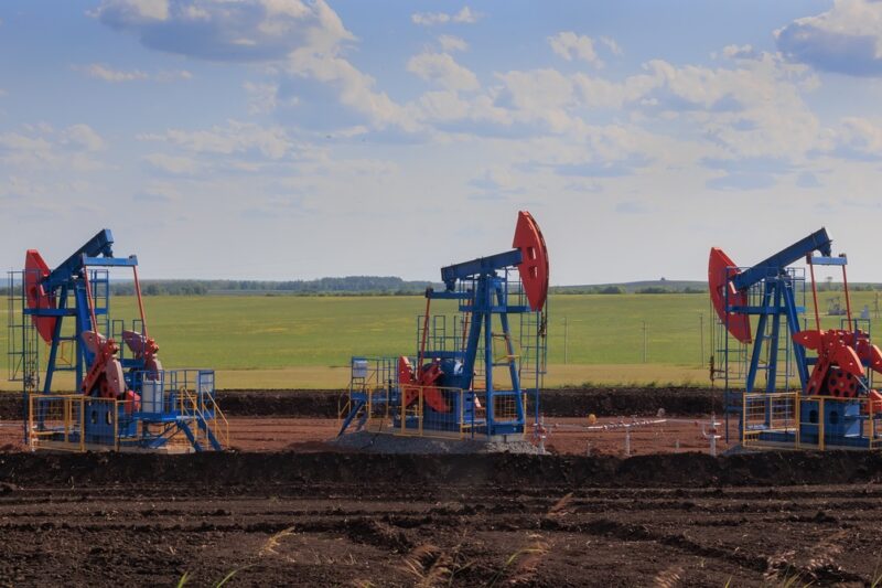 Нафтогазові доходи РФ обвалилися на 43%