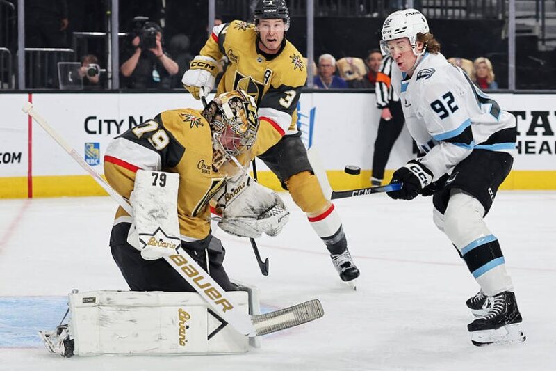 НХЛ: Вегас не втримався проти Юти