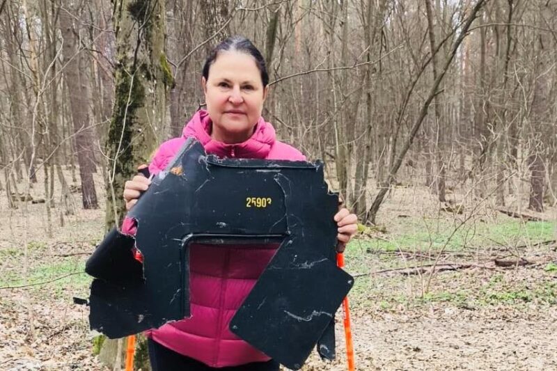 Посол ЄС знайшла уламок “шахеда” у київському лісі