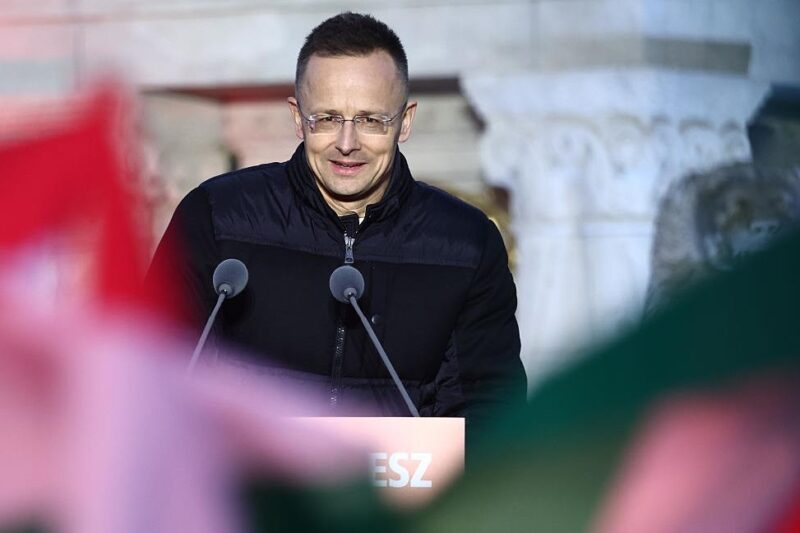 Проросійський Сійярто матиме посаду в новому парламенті Угорщини
