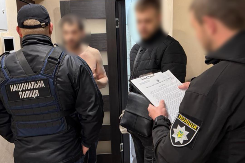 Шахраї викрали мільйон грн через SIM-карти українців