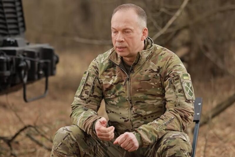 Сирський пояснив, чи замінять штурмові війська десантників