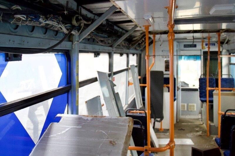 У Дніпрі російський дрон влетів у тролейбусне депо