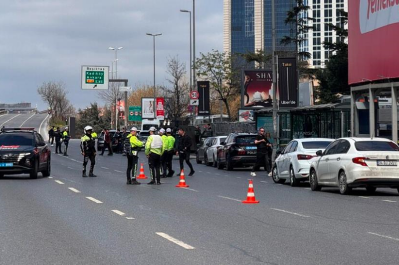 У Стамбулі стався збройний напад на консульство Ізраїлю