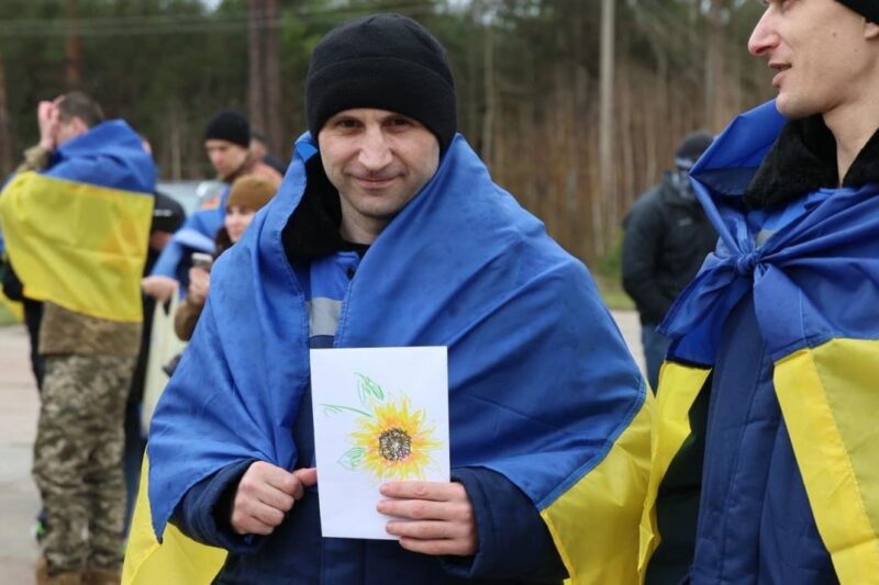 Україна і Росія обмінялись полоненими на Великдень