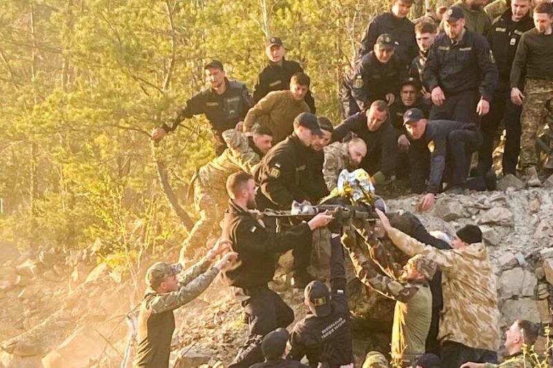 Упав у кар’єр із висоти 5 поверху: на Рівненщині знайшли зниклого хлопчика