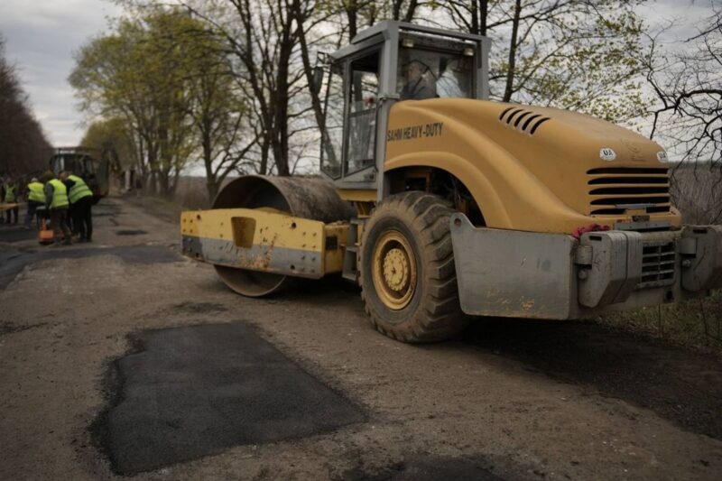 В Уряді заявили про рекордні темпи ремонту доріг