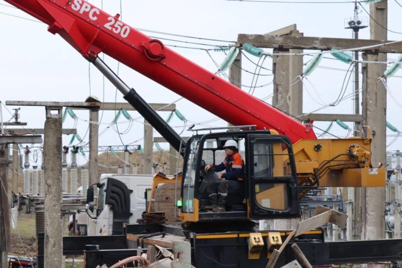 Відключення світла у шести областях – Укренерго